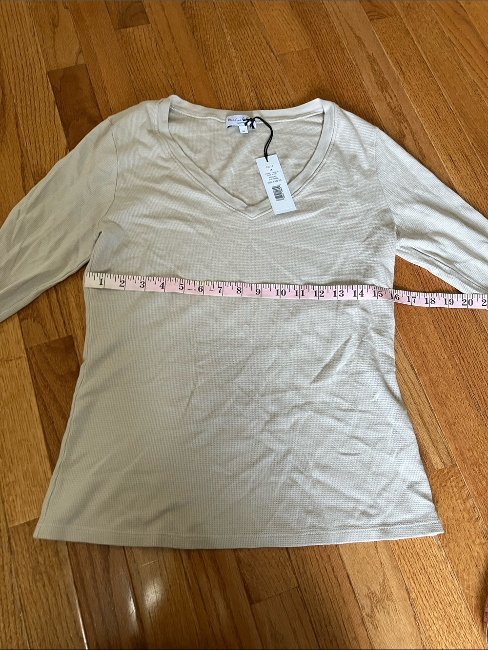 Michael Stars Light Gray V-Neck Long Sleeve Tee - Picture 7 of 8